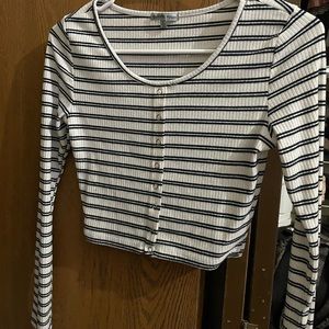 hollister long sleeve crop top